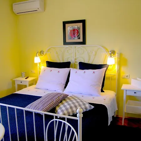 House Rozi Pensionat 3*
