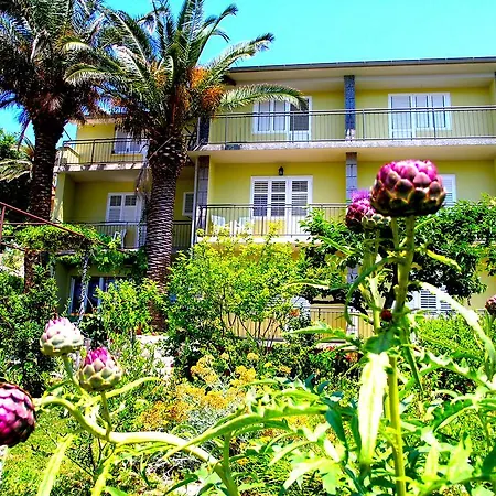 House Rozi Gasthuis 3*