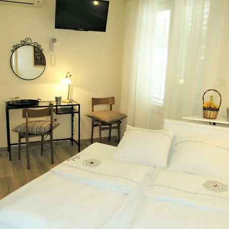 House Rozi Pensionat Palit