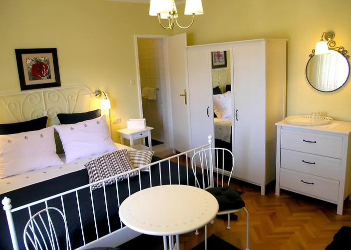 House Rozi 3*