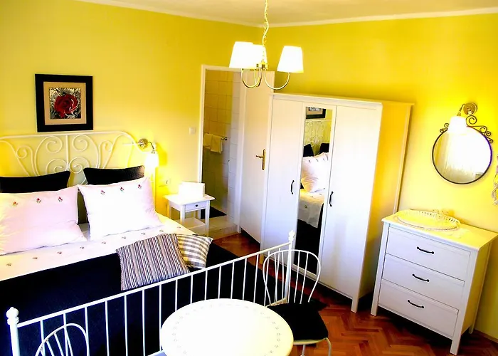 House Rozi 3* Palit